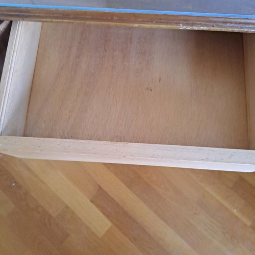 Varagkis bedroom set like new with dresser and 2 nightstands
