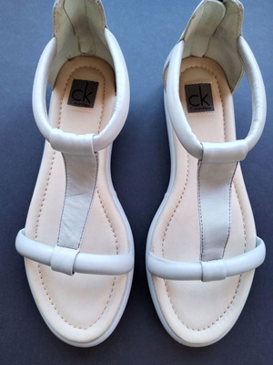 Calvin Klein flat sandals milky gray size 39 like new