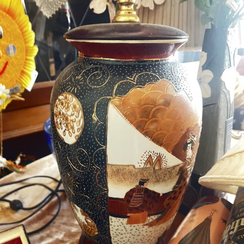 Satsuma Japanese ceramic vase with multicolour enamel and gilded moriage