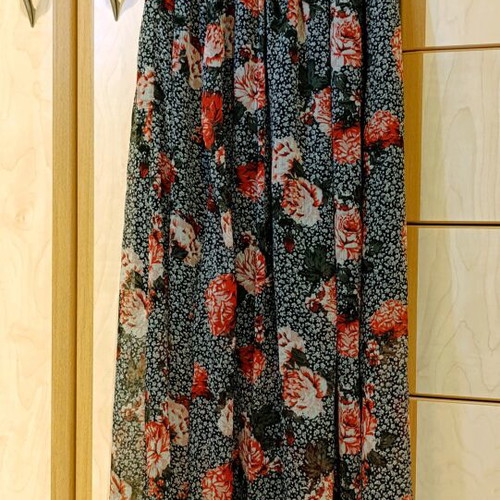 Dress with back opening and train like new, multicolor, size S