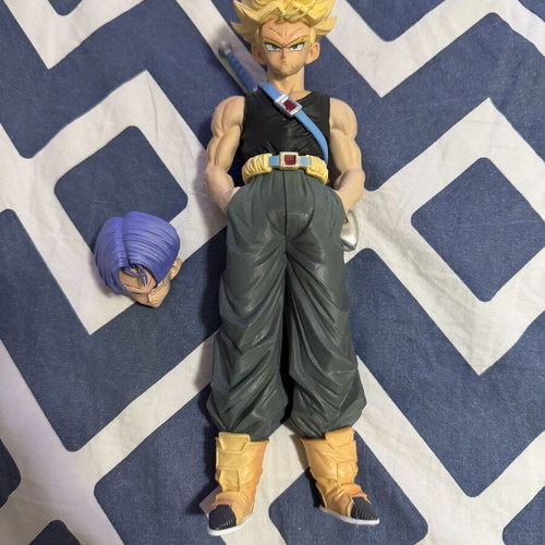 Trunks figure 25cm like new