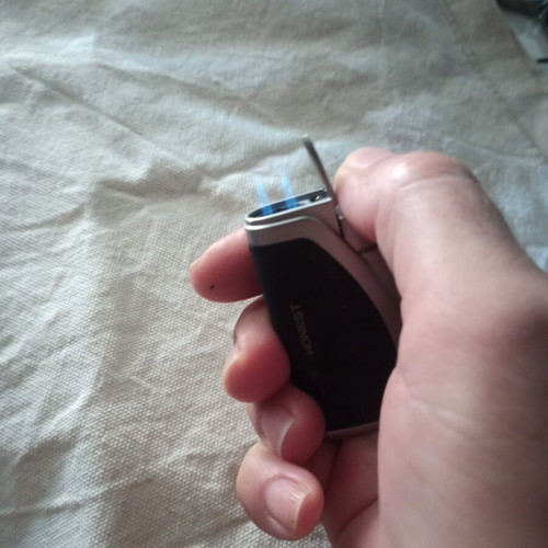 Metal double flame lighter