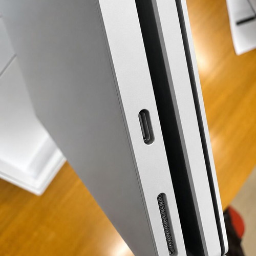 Microsoft Surface Book 3 13.5" touchscreen laptop i7 32GB 512GB SSD GTX 1650 Max-Q