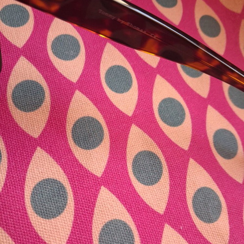 Tommy by Thomas Sunglasses mask style, tortoise color, like new