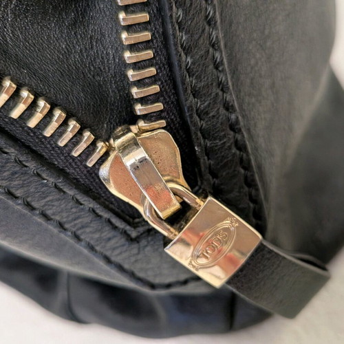 Tod's black handbag in like new condition