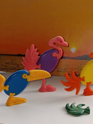 Kinder Surprise used 1996 bird puzzle series