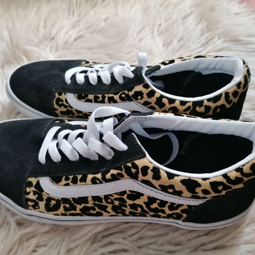 Vans Old Skool women's shoes with animal print size 39 like new