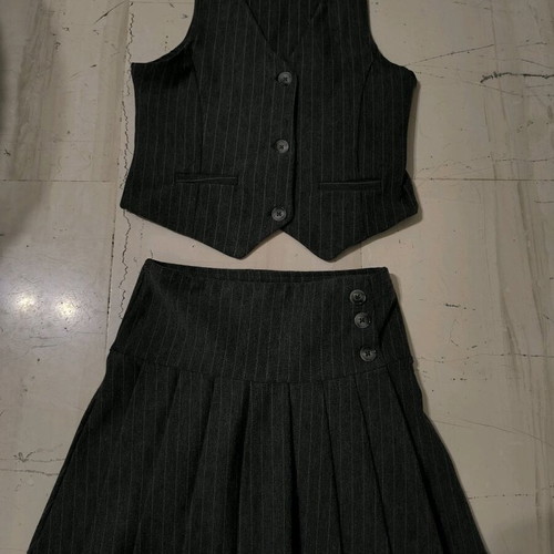 ZARA Vest And Skirt Set Like New