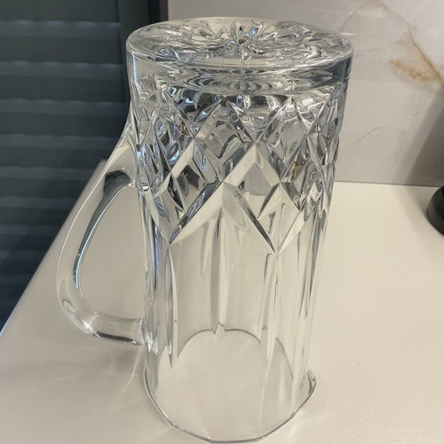 Crystal Pitcher like new, heavy crystal, 23 cm height