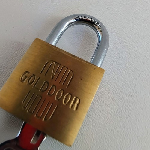 Golddoor small brass padlock with 2 keys for suitcase or locker