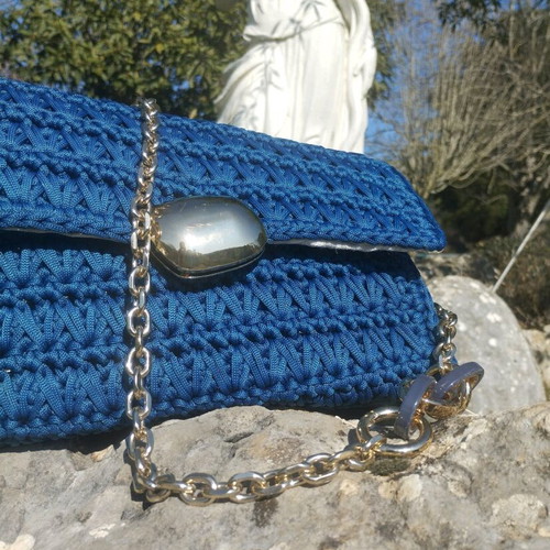 Handmade knitted shoulder bag blue, lined with gold details