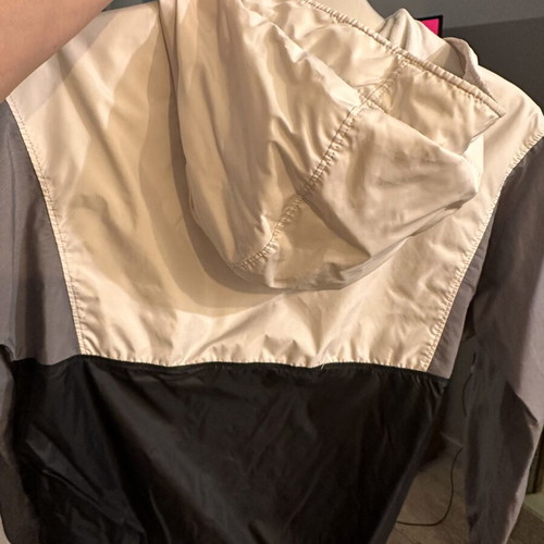 Abercrombie kids jacket new, size 9/10, grey