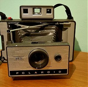 Vintage Polaroid Automatic 320  land camera
