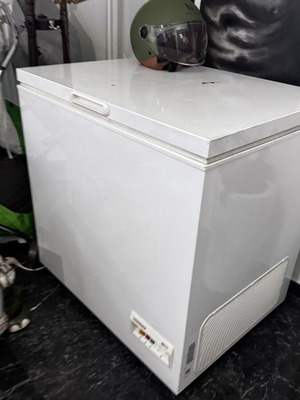 LIEBHHER freezer, dimensions 86x84x67 cm