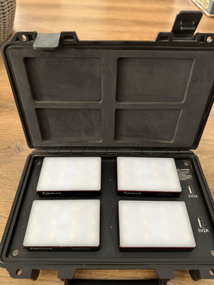 Aputure MC 4-Light Travel Kit like new, LED lighting set