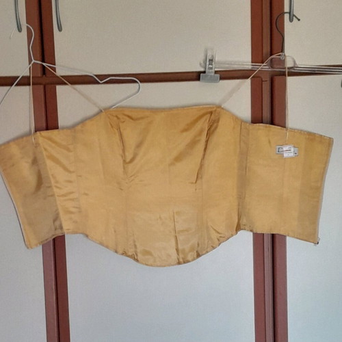 Handmade top gold color new, size S