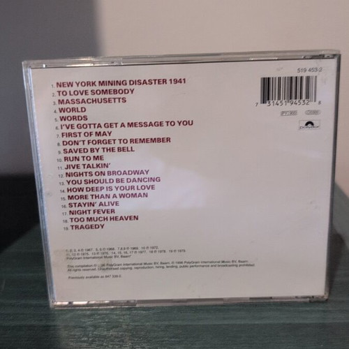 Bee Gees The Very Best Of CD like new, almost unused