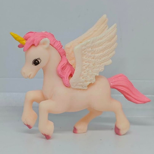 Set of 4 unicorn and pegasus figures like new