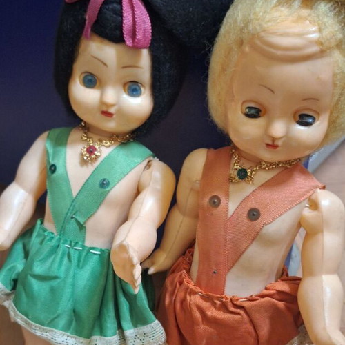 Dolls used, pack