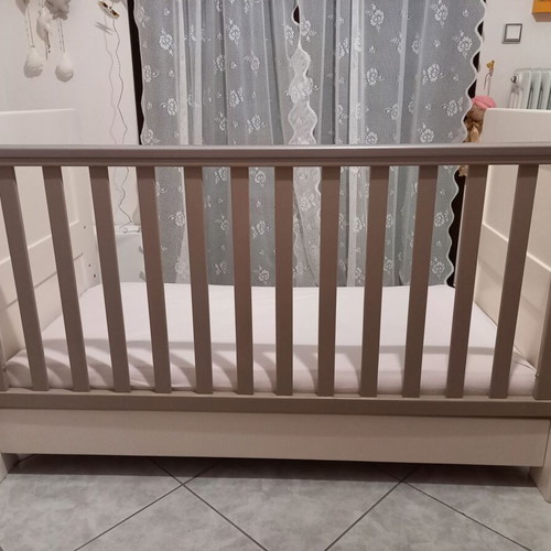 Convertible baby bed to children's bed, beech wood and melamine