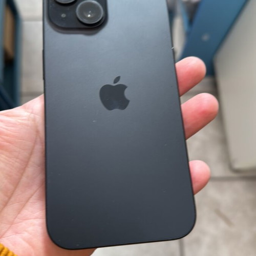 Apple iPhone 15 128GB Black like new