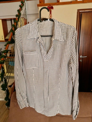 Anna Riska shirt used, size Medium, geometric patterns, multicolor