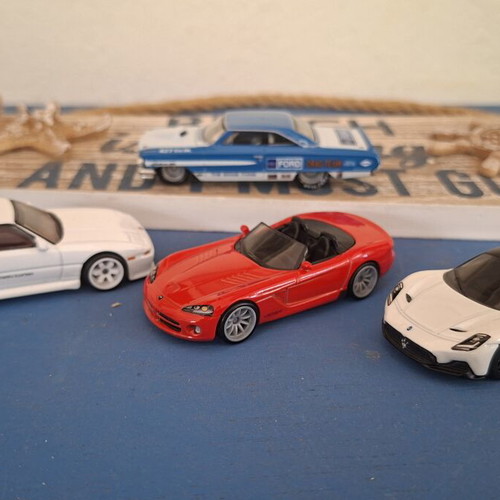 Hot Wheels premium cars set: Ford Galaxie, Maserati MC20, Dodge Viper, Toyota Supra