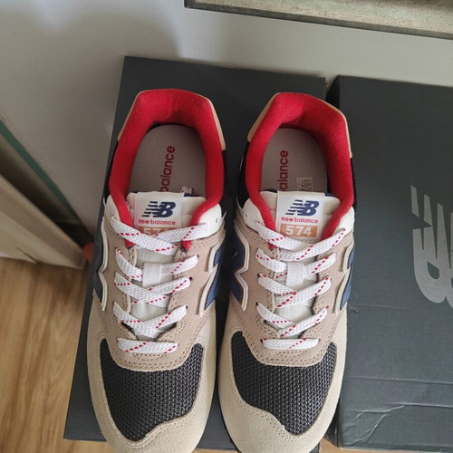 New Balance 574 sneakers size 37 new beige with blue and red details
