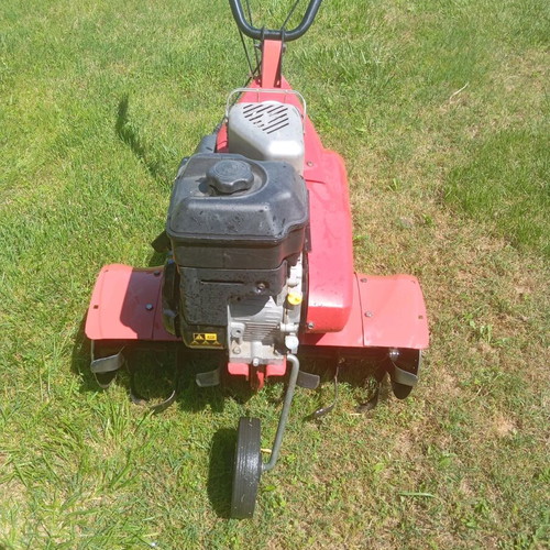 Tiller like new in good condition