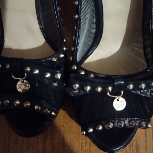 Elisabetta Franchi black high-heeled women's shoes like new, size 37