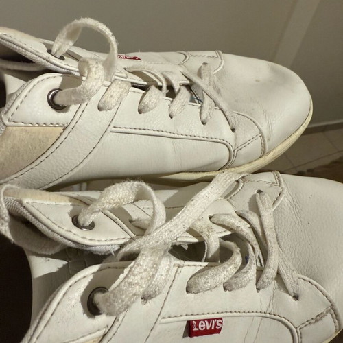 Levi’s men's athletic shoes used, size 44.5, white