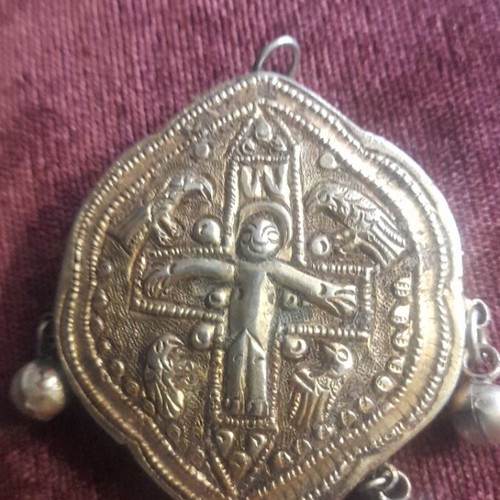 Gold-plated amulet handmade, old, used, size 5×6 cm
