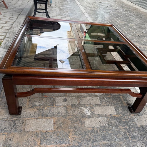 Saridis coffee table like new, size 1x1 and height 40cm