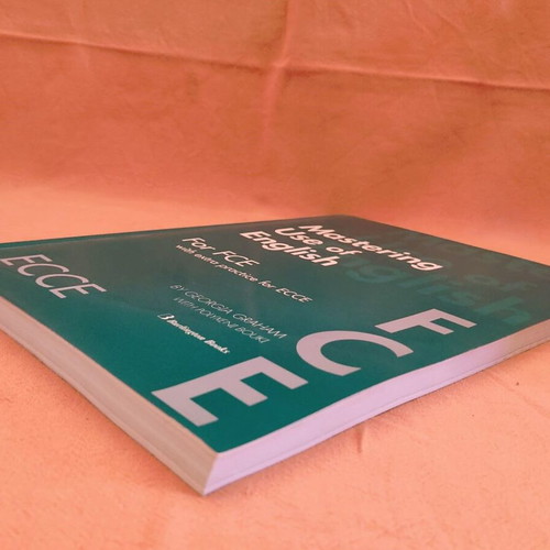 Mastering Use of English book like new for FCE and ECCE