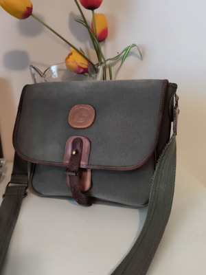 Burberry vintage crossbody bag used, khaki canvas and leather
