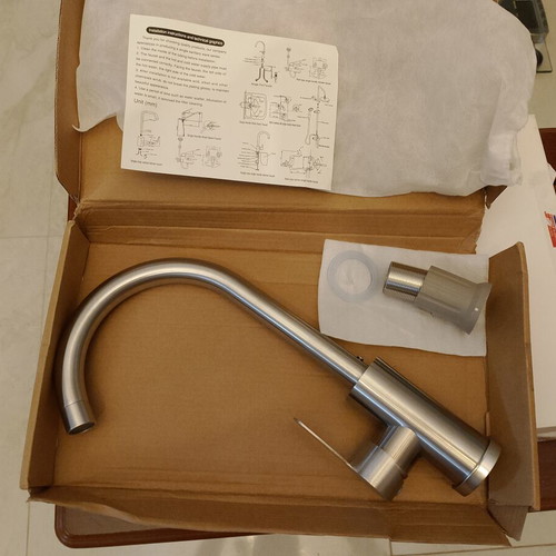 Sink faucet like new, matte silver, modern design