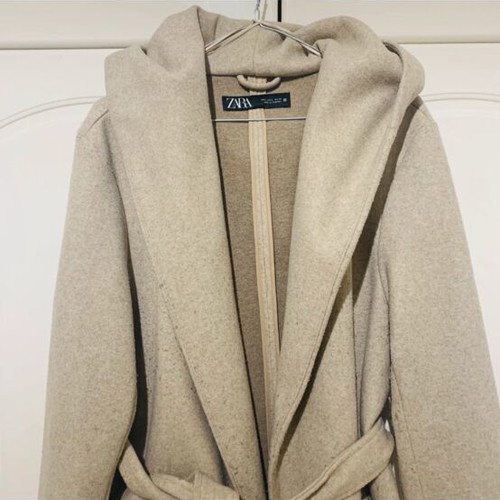 Zara women's coat like new, beige, size XL