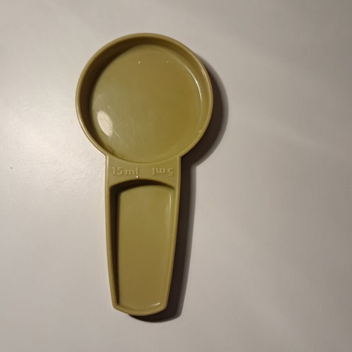Tupperware Vintage Kitchen Gadget Set with Base