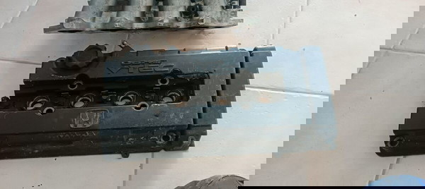 Двигател Honda B серия