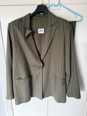 SunsetGo! Josefine Pinstriped Blazer and khaki trousers like new