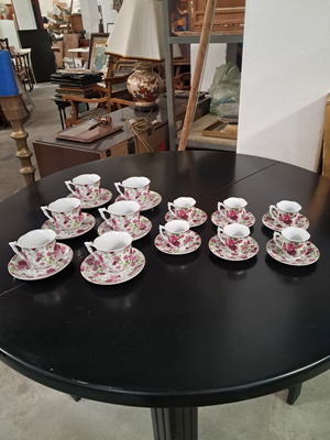 Coffee cup set like new, 12 pieces
