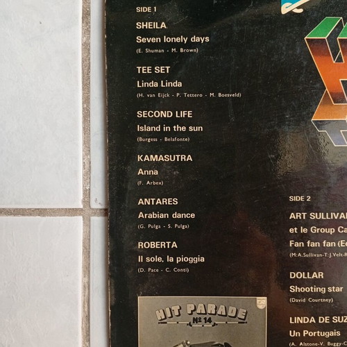 Hits Today vinyl record like new, old collectible