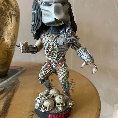 Predator decorative item like new