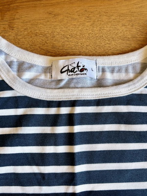 Chaton T-shirt new, size M