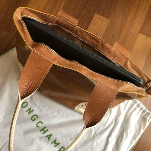 Longchamp shoulder bag used, camel leather with white patent details