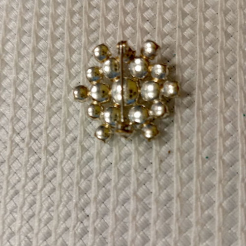 Brooch with rhinestones like new