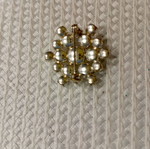 Brooch with rhinestones like new