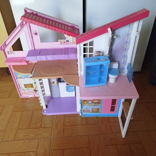 Barbie Malibu Dream House used