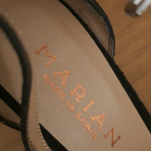 Marian Spanish black leather high heels size 38 new with real feather