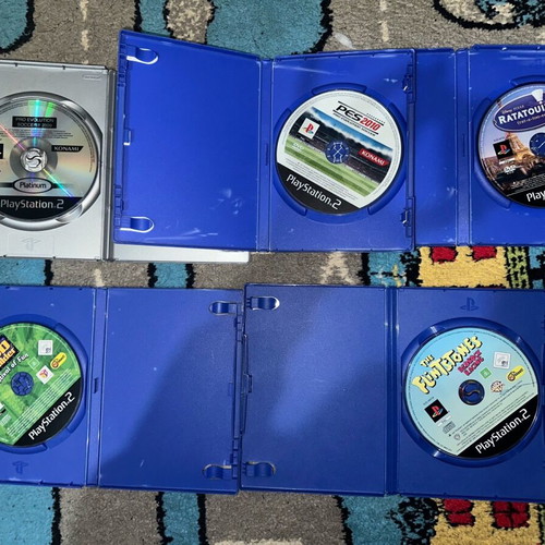 Play Station 2 games used, bundle
